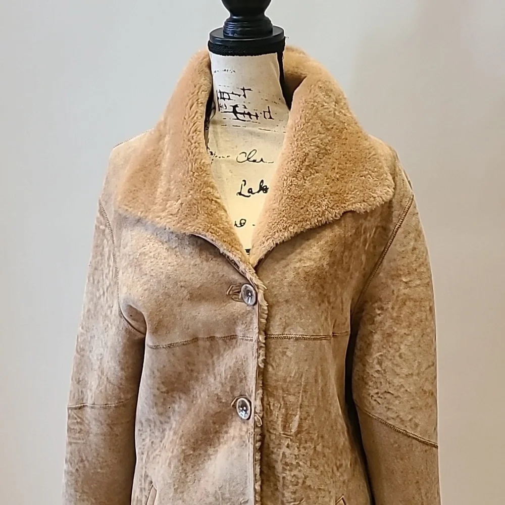 Gian Moti 100% Sheapskin Shearling coat size 38 Medium - Picture 2 of 16